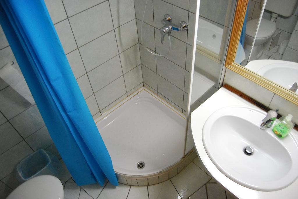 Hotel Paar Szieszta Gyor Bilik gambar